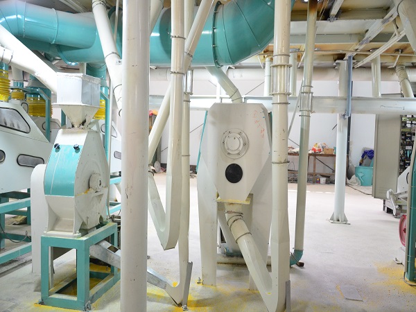 全自動(dòng)<a href=http://m.duomicrm.com/product/6/ target=_blank class=infotextkey>玉米加工設(shè)備</a>